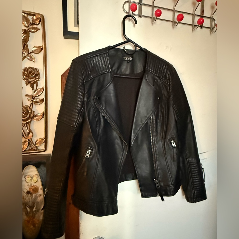 Top shop Black faux leather jacket size 6 US